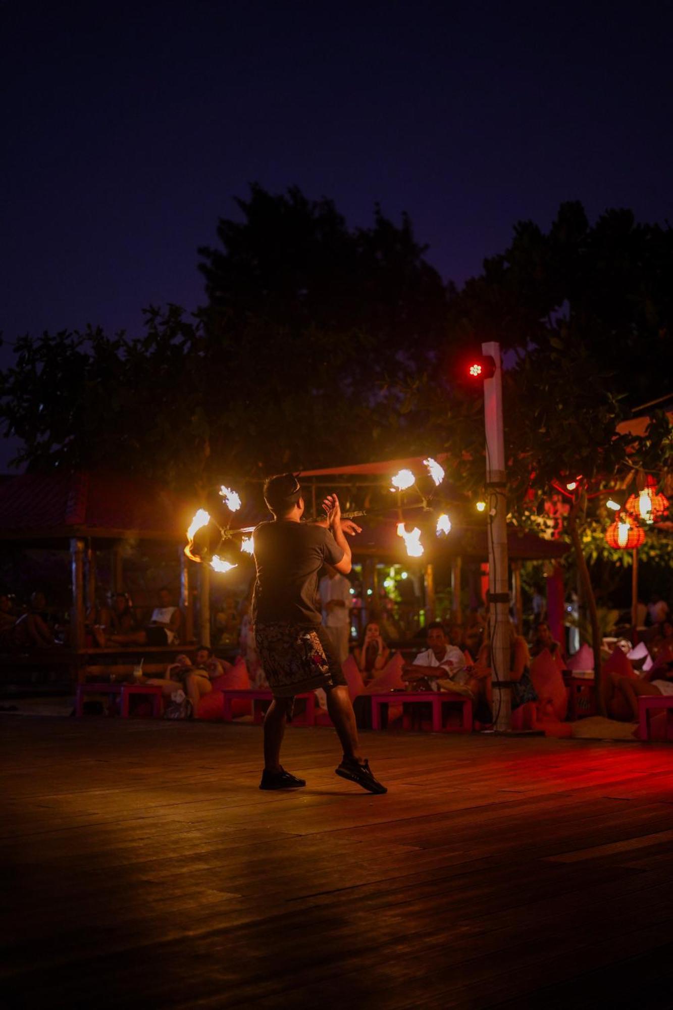 Pinkcoco Gili Trawangan - Constant Surprises - For Cool Adults Only Hotell Eksteriør bilde