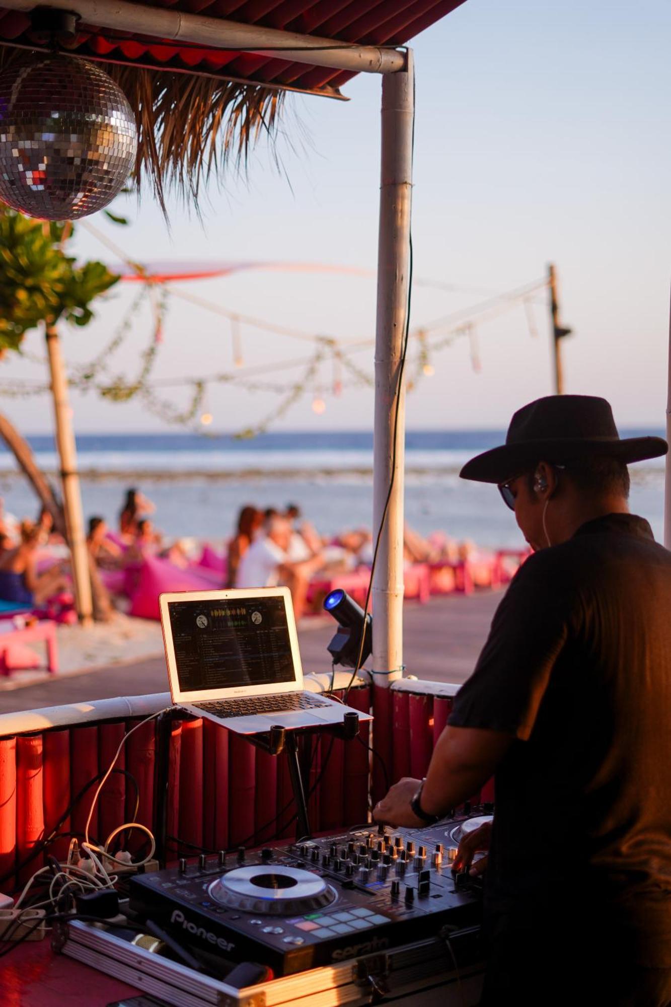 Pinkcoco Gili Trawangan - Constant Surprises - For Cool Adults Only Hotell Eksteriør bilde
